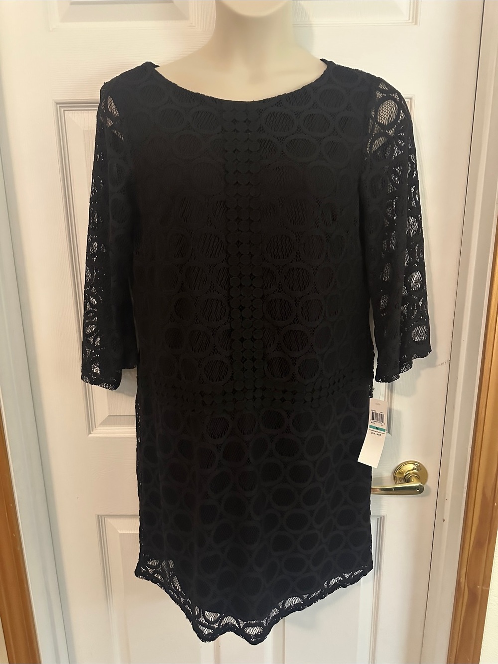 London Times Black Lace Shift Dress